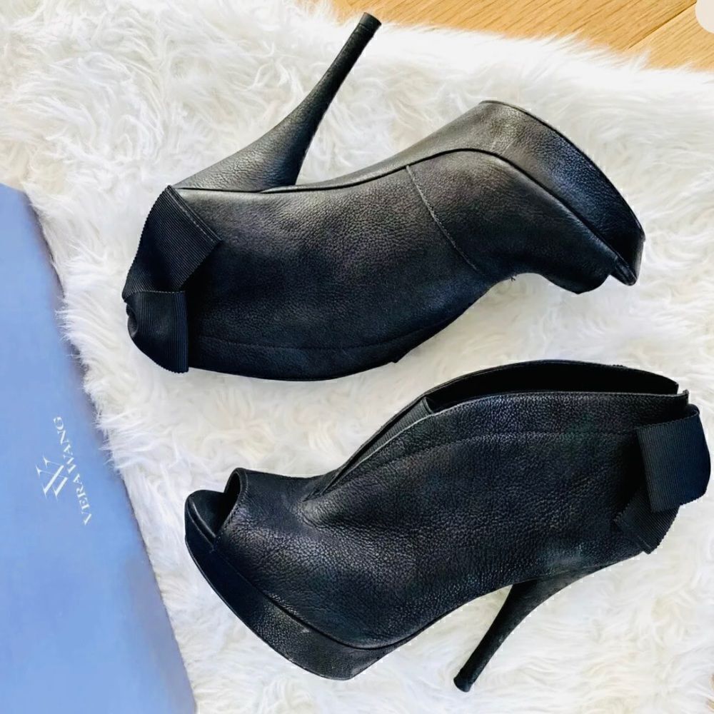 Vera Wang Black Peep Toe Stiletto Booties with Bow - Size 8.5M